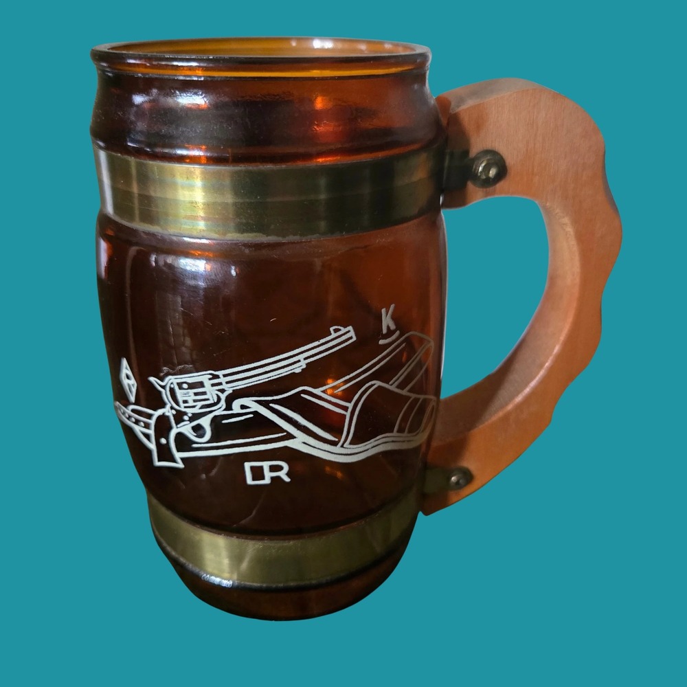 Vintage Siesta Ware Amber Glass Western Mugs Wood Handle Set of 2 Wagon Revolver - Picture 3 of 9